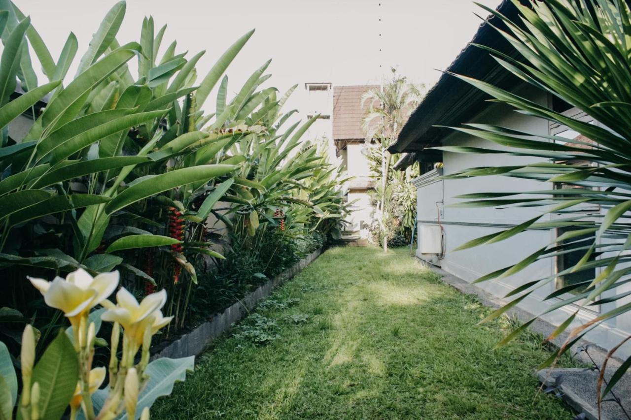 Puri Lotus Hotel Ubud  Exterior photo