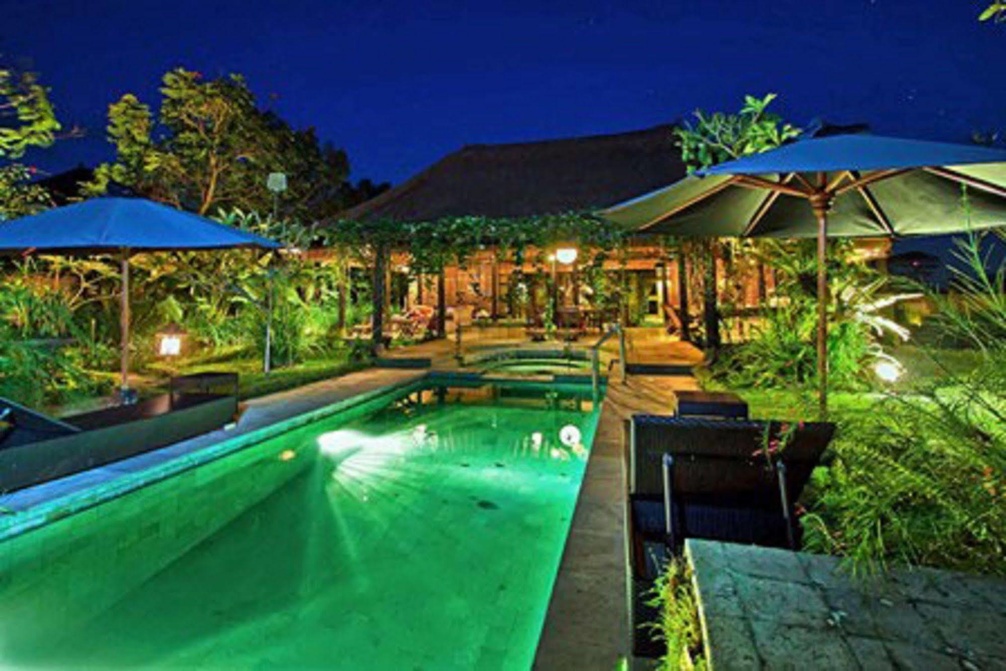 Puri Lotus Hotel Ubud  Exterior photo