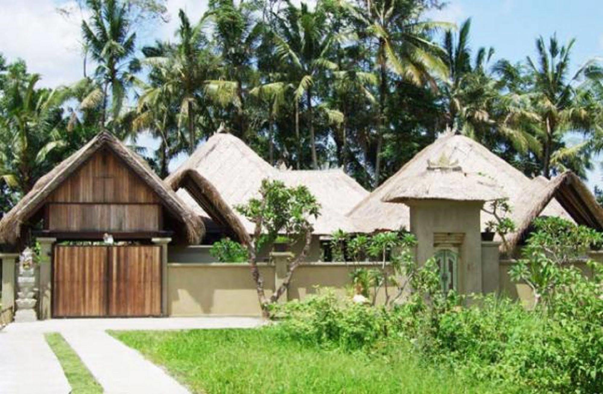 Puri Lotus Hotel Ubud  Exterior photo